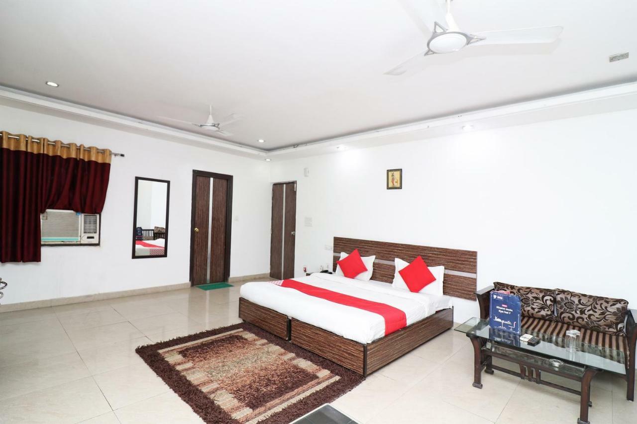 Oyo 10257 Hotel Lotus Park Gurgaon Exterior photo